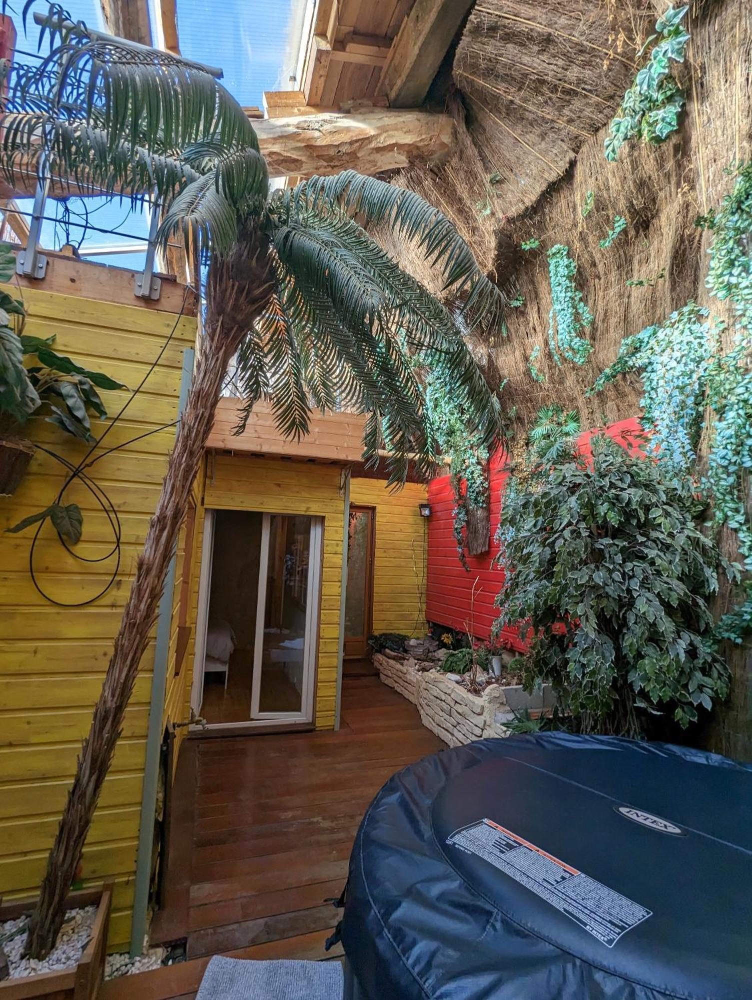 Maison De Village, Jacuzzi, Salle Cinema Valencin Dış mekan fotoğraf