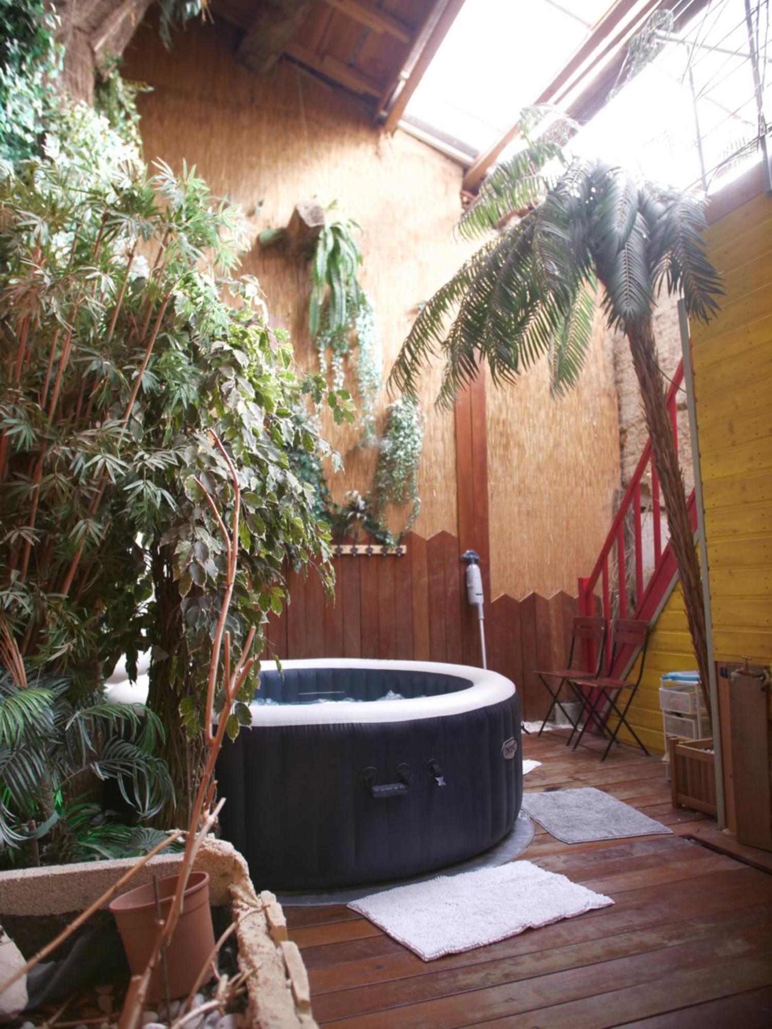 Maison De Village, Jacuzzi, Salle Cinema Valencin Dış mekan fotoğraf